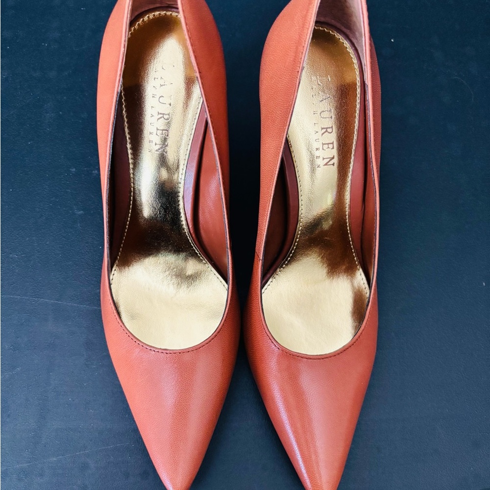 Lauren Ralph Lauren Tan Heels Elegant Pointed-Toe Pumps
